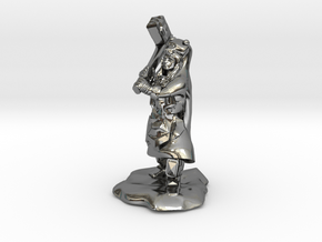 Dwarf Shaman with Bear Cloak and Warhammer in Fine Detail Polished Silver