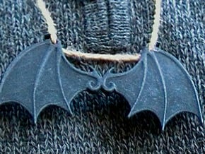 Bat wings 2 ring pendant in Black Natural Versatile Plastic