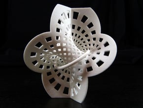 Trefoil spine in White Natural Versatile Plastic