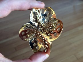 Trefoil spine (spine only, 3/4 scale) in Polished Brass
