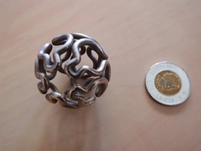Hamiltonian path on a truncated icosidodecahedron in Polished Bronzed Silver Steel