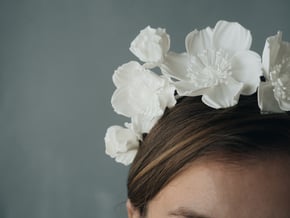 Icelandic Poppy Crown in White Natural Versatile Plastic
