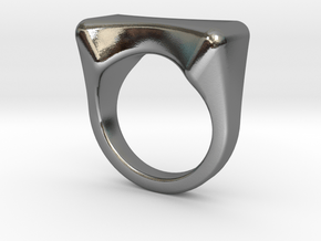 Swept Away: Knuckles size 7 in Polished Silver
