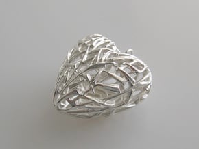 Leaf Bamboo Heart Pendant in Fine Detail Polished Silver