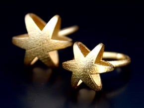 3D MINI STAR GLITZ SPARKLE RING - size 6 in Polished Gold Steel