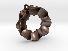Orecchino Fiore C in Polished Bronze Steel