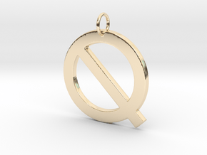 Q in 14k Gold Plated Brass