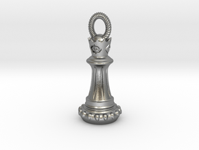 Chess Queen Pendant in Natural Silver