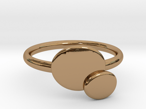 Double O ring size Medium in Polished Brass