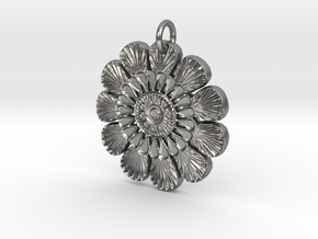 Shells Mandala Pendant in Natural Silver