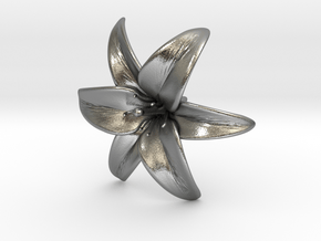 Lily Blossom (large) in Natural Silver