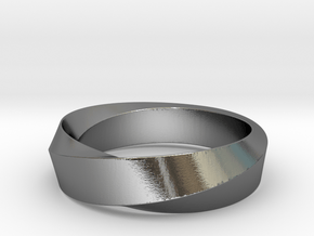 Mobius Wide Ring (Size 10) in Polished Silver