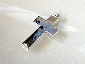 Cross Pendant in Polished Silver