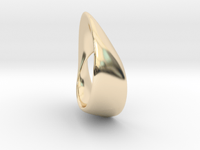 Möbius ring right hand in 14k Gold Plated Brass