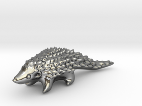 Pangolin in Fine Detail Polished Silver