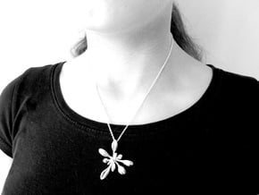 Large Arabidopsis Rosette pendant in Polished Silver