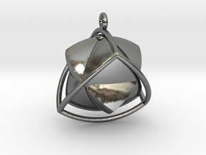 TETRAHEDRON STAR Earring Nº3 in Fine Detail Polished Silver