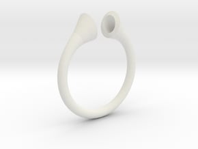 Gramaphonic Sharp Ring, US size 8, d=18 mm in White Natural Versatile Plastic: 8 / 56.75