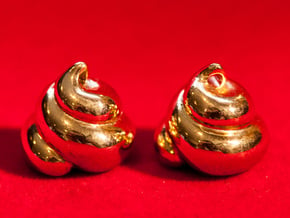 Lucky Golden Poo Earrings in 18k Gold