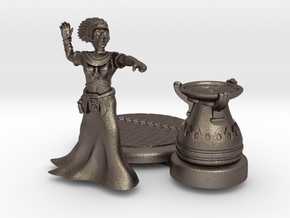 28mm Cleopatra Zombie Witch with base and Cauldron in Polished Bronzed Silver Steel