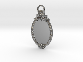 Scary Manor Cameo in Fine Detail Polished Silver