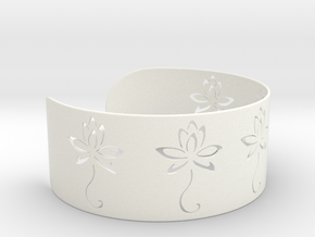 Ø2.677 inch/Ø68 mm Flower Bracelet in White Processed Versatile Plastic