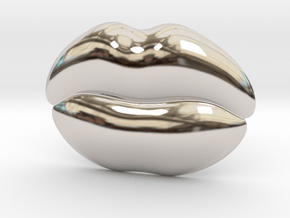 Kiss Me Belt Buckle in Rhodium Plated Brass