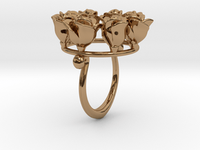 8 Roses in a circle.  in Polished Brass
