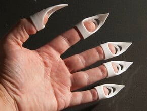 Cat's claw - width 13 mm in White Natural Versatile Plastic