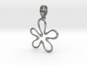 Flana Pendant in Natural Silver