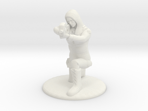 Soldier Crouched Aiming P90 - 20 mm in White Natural Versatile Plastic
