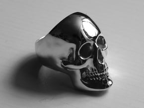 Heavy Skull Ring in Polished Silver