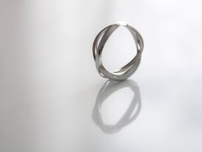 Twist Ring - s7 in Polished Silver