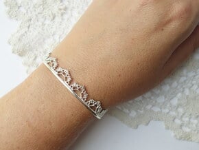 Open Lace Cuff - Medium in Polished Silver