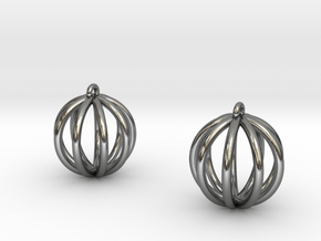 Small globe earrings in Polished Silver