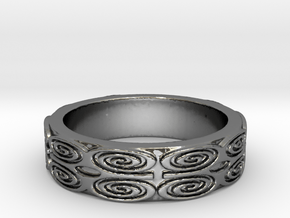 Dwennimmen (strength) Ring Size 7 in Fine Detail Polished Silver