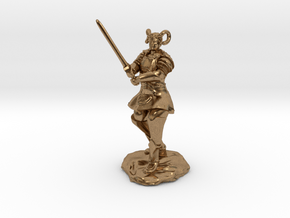 Tiefling Paladin in Platemail with Greatsword in Natural Brass