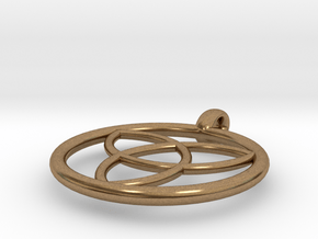pendant 3 in Natural Brass