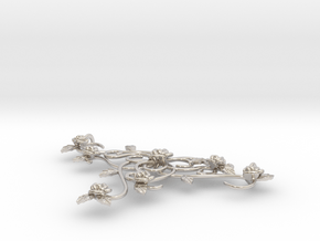 Romantic rose necklace  in Platinum