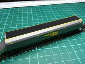 7 * Freightliner 100t HHA Hopper Load N Gauge in Black Natural Versatile Plastic