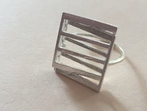 Meet: Intersecting Planes Ring in Polished Silver: 7 / 54