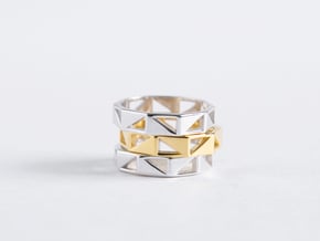 Triangle Pattern Ring in Polished Silver