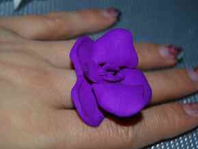 Orchid ring in White Natural Versatile Plastic