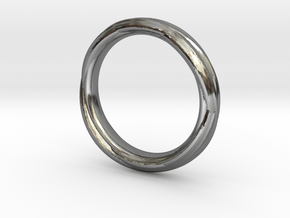 Ring 7b in Fine Detail Polished Silver