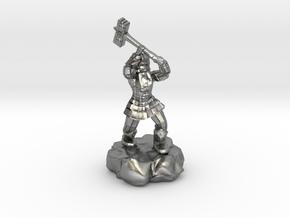 Dwarf Fighter With Warhammer in Natural Silver