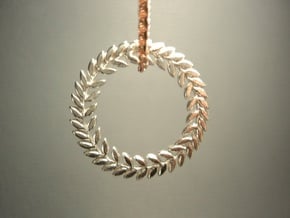 Laurel Pendant in Natural Silver