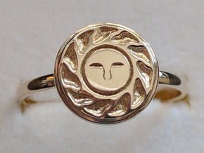 Sun Seal in Polished Brass: 8.5 / 58