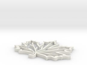 Maple leaf in White Natural Versatile Plastic: Medium