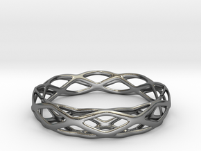 Magic Bracelet in Polished Silver