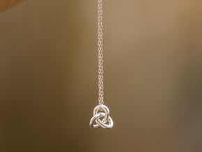 knot in Polished Silver